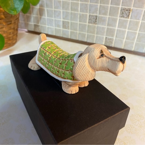Vintage Artesania Rinconada Dachshund puppy dog Uruguay Hand Carved Figurine - Picture 8 of 9